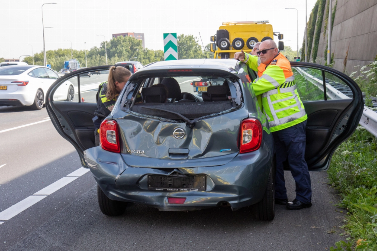 Kop-staart botsing op A4